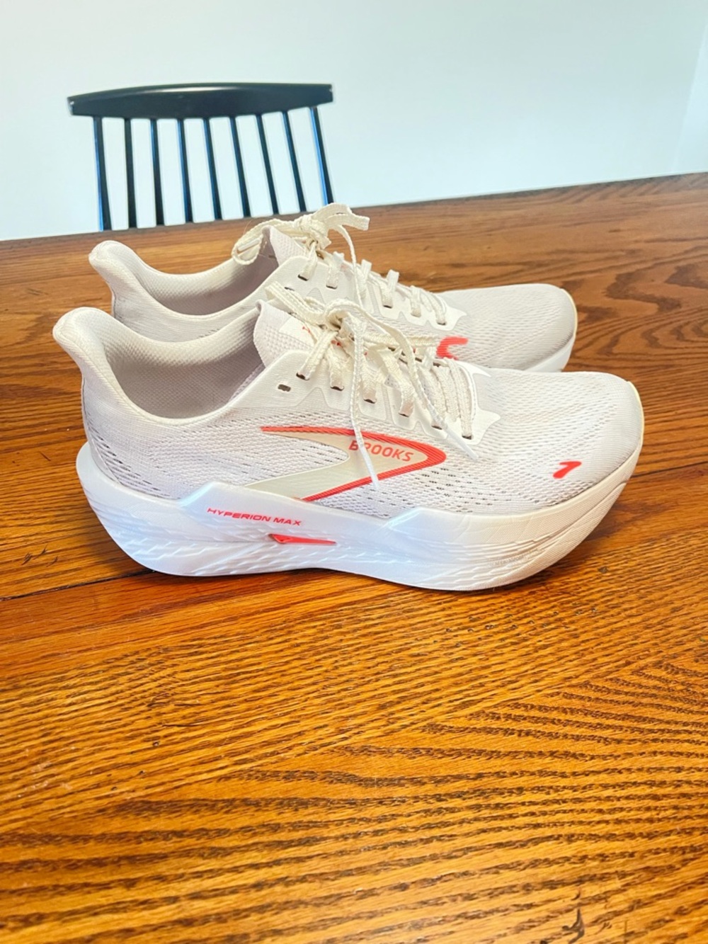 Brooks Hyperion Max Women's Running Sneakers - White with Coral Highlights